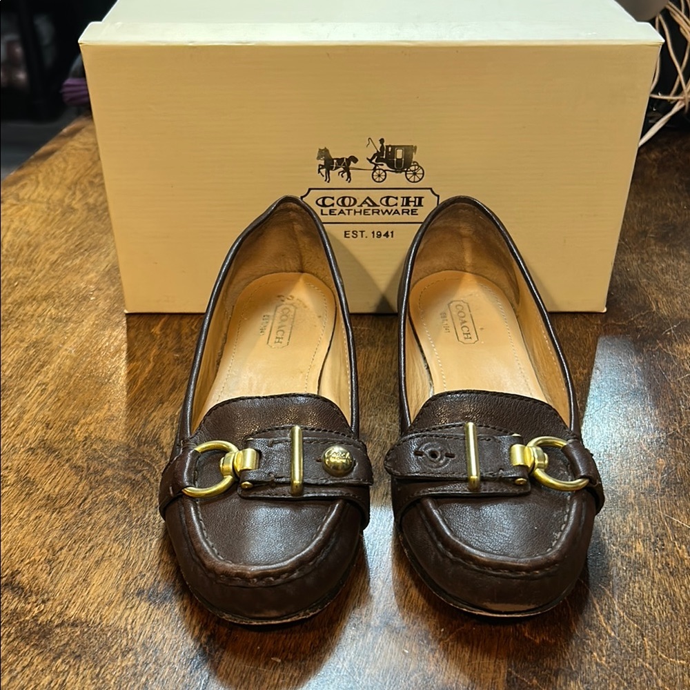 Coach Ellie Calf size 7 Brown Leather Flats